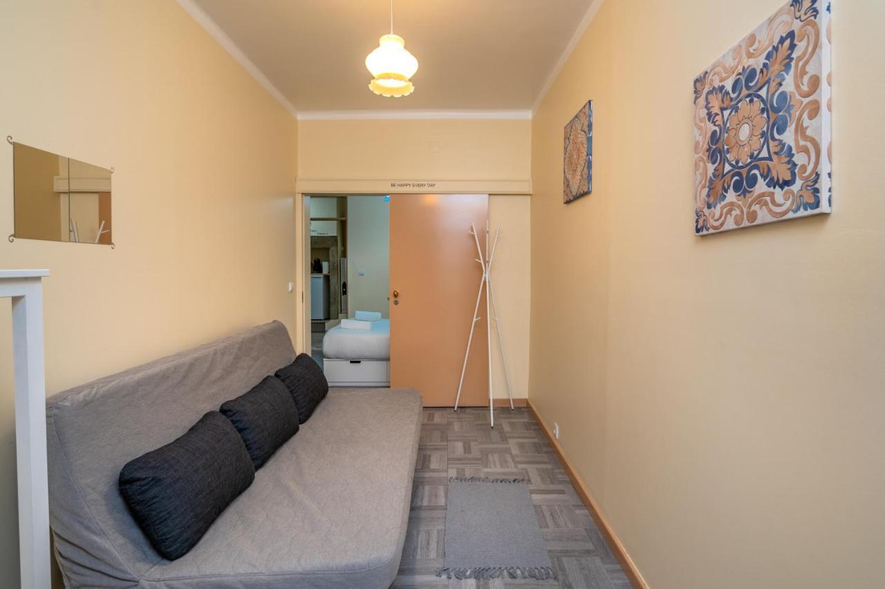 Cozy One Bedroom Apt In Historic Location - Carmo Lisboa Ngoại thất bức ảnh